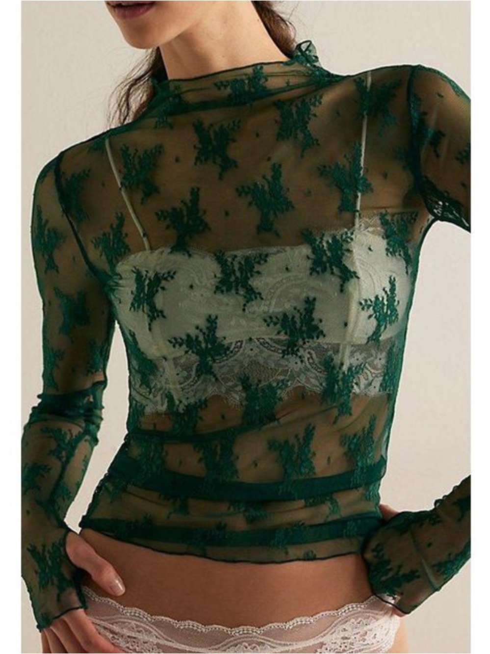 9392. Free People Lady Luxe Layer